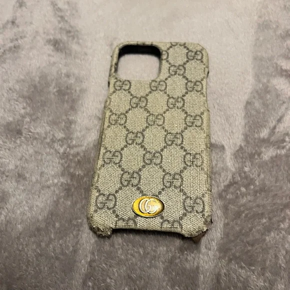 AUTHENTIC GUCCI PHONE CASE (IPHONE 13 PRO MAX) - Picture 2 of 12
